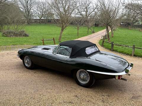 Jaguar E-Type E-Type  Convertible 0.0  Petrol - U10003927