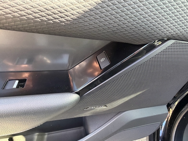 Land Rover Range Rover Velar 2.0 D240 S SUV 5dr Diesel Auto 4WD Euro 6 (s/s) (240 ps) - U10003930