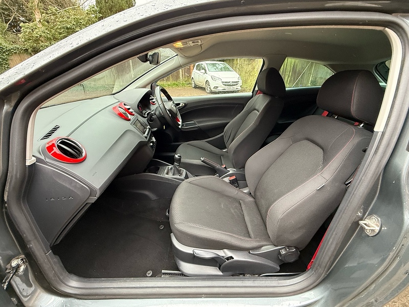 SEAT Ibiza 1.2 TSI FR Red Edition Sport Coupe Euro 6 3dr - U10003931