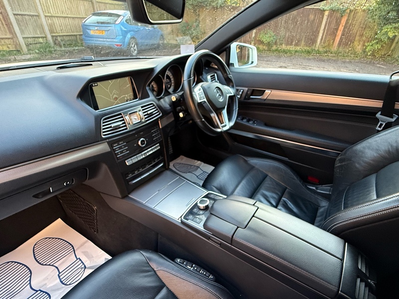 Mercedes-Benz E Class 2.1 E220 BlueTEC AMG Line (Premium) Cabriolet 2dr Diesel G-Tronic+ Euro 6 (s/s) (177 ps) - U10003932