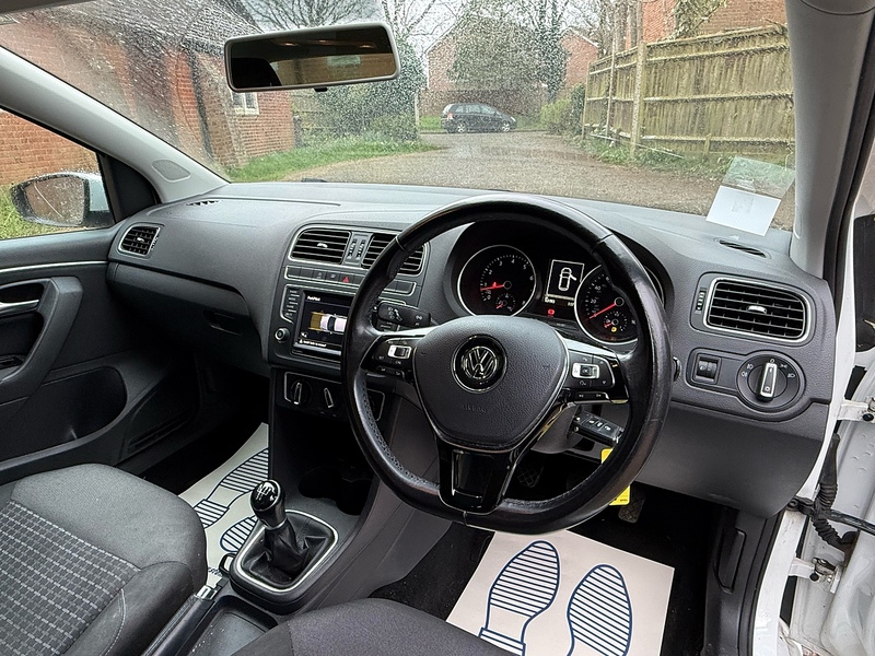 Volkswagen Polo 1.2 TSI BlueMotion Tech Match Hatchback 3dr Petrol Manual Euro 6 (s/s) (90 ps) - U10003939