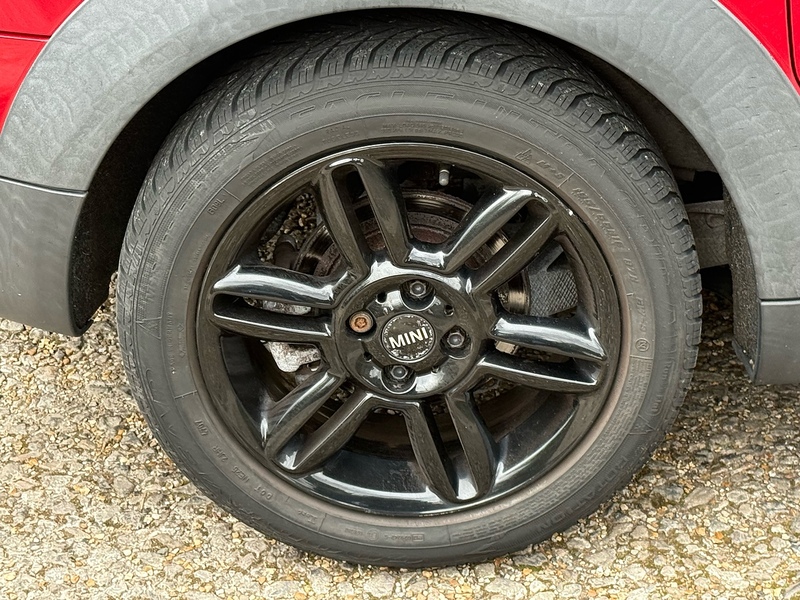 MINI Clubman 1.6 Cooper D Estate 5dr Diesel Manual Euro 5 (s/s) (112 ps) - U10003941
