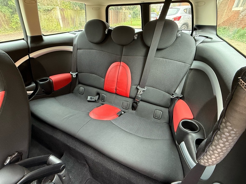 MINI Clubman 1.6 Cooper D Estate 5dr Diesel Manual Euro 5 (s/s) (112 ps) - U10003941