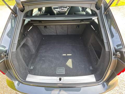 Audi S4 Avant 3.0 TFSI V6 Estate 5dr Petrol Tiptronic quattro Euro 6 (s/s) (354 ps) - U10003951
