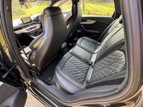 Audi S4 Avant 3.0 TFSI V6 Estate 5dr Petrol Tiptronic quattro Euro 6 (s/s) (354 ps) - U10003951