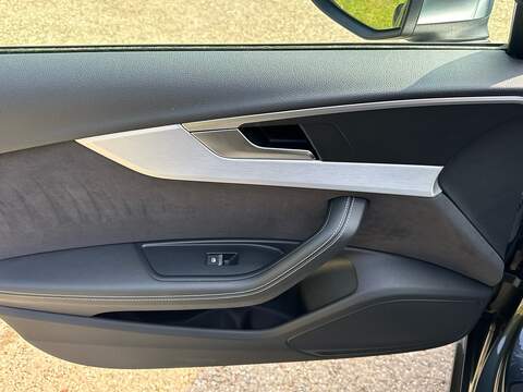 Audi S4 Avant 3.0 TFSI V6 Estate 5dr Petrol Tiptronic quattro Euro 6 (s/s) (354 ps) - U10003951