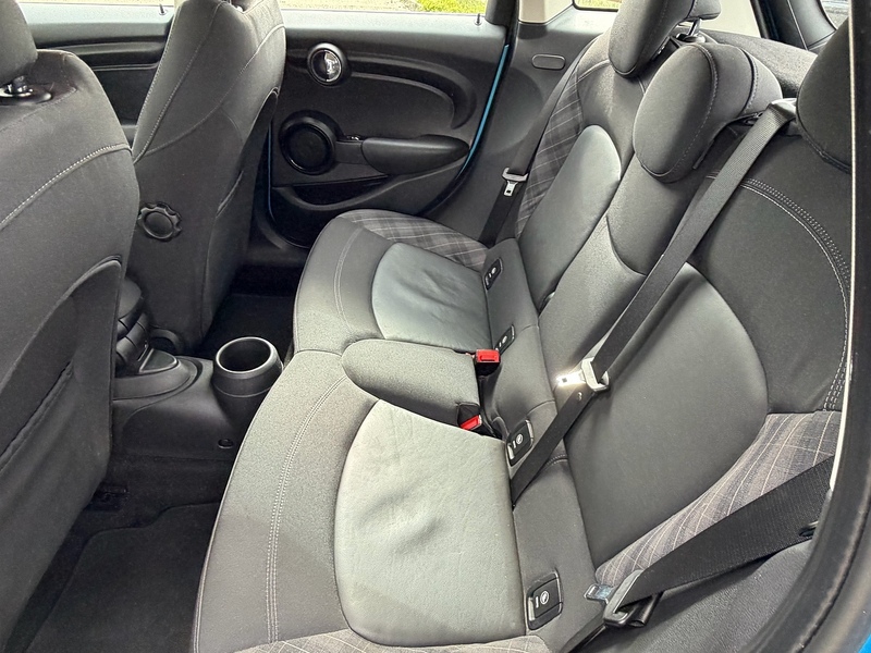 MINI Hatch 1.5 Cooper Hatchback 5dr Petrol Manual Euro 6 (s/s) (136 ps) - U10003952