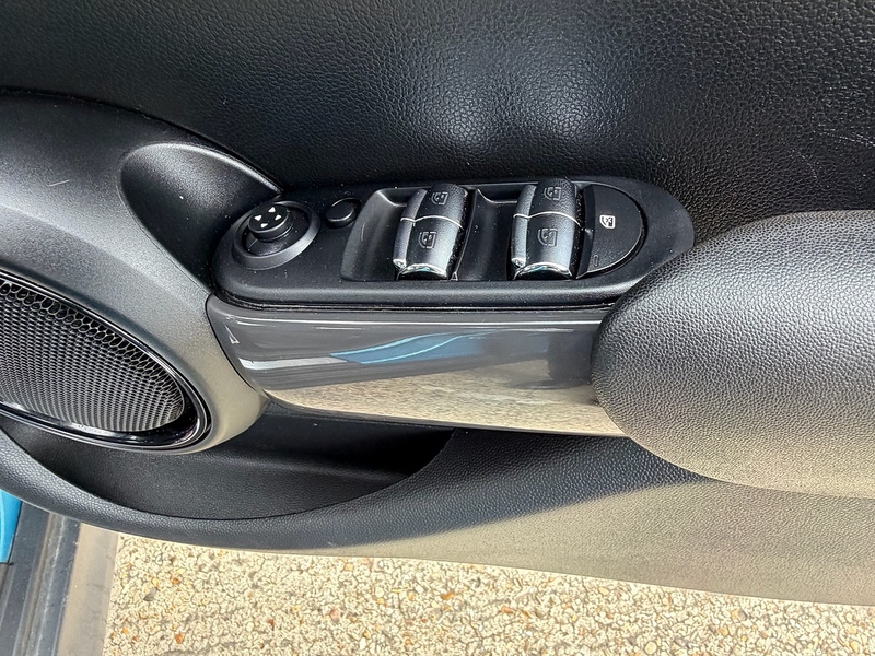 MINI Hatch 1.5 Cooper Hatchback 5dr Petrol Manual Euro 6 (s/s) (136 ps) - U10003952