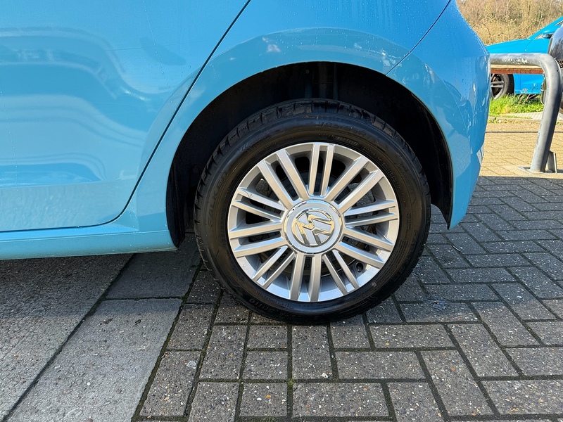 Volkswagen up! 1.0 Move up! Hatchback 5dr Petrol ASG Euro 6 (60 ps) - U10003953
