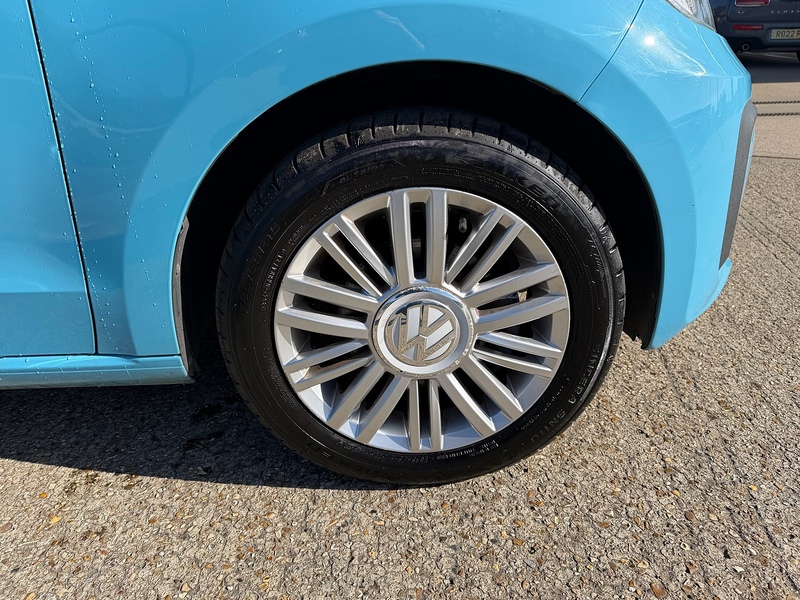 Volkswagen up! 1.0 Move up! Hatchback 5dr Petrol ASG Euro 6 (60 ps) - U10003953