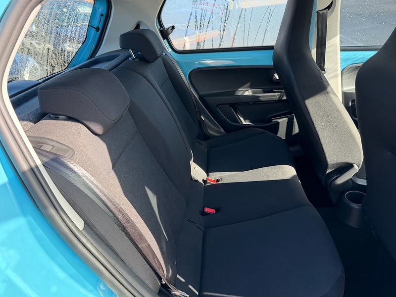 Volkswagen up! 1.0 Move up! Hatchback 5dr Petrol ASG Euro 6 (60 ps) - U10003953