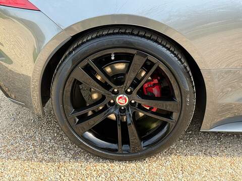Jaguar F-Type 3.0 V6 S Coupe 2dr Petrol Auto Euro 6 (s/s) (380 ps) - U10003954