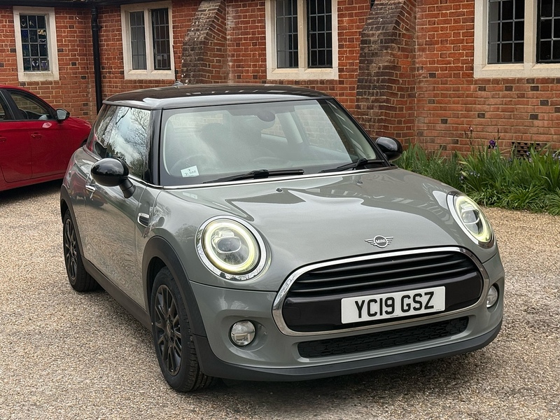 MINI Hatch 1.5 Cooper Classic Hatchback 3dr Petrol Manual Euro 6 (s/s) (136 ps) - U10003958