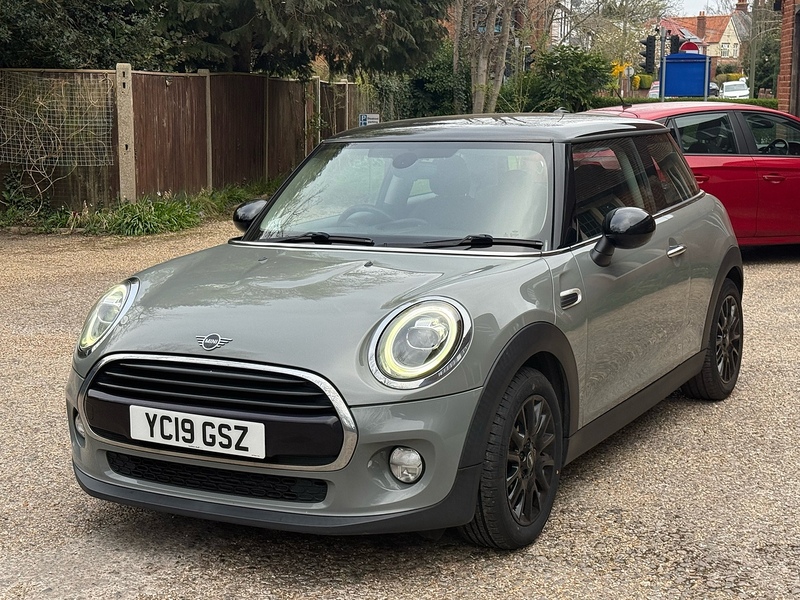 MINI Hatch 1.5 Cooper Classic Hatchback 3dr Petrol Manual Euro 6 (s/s) (136 ps) - U10003958