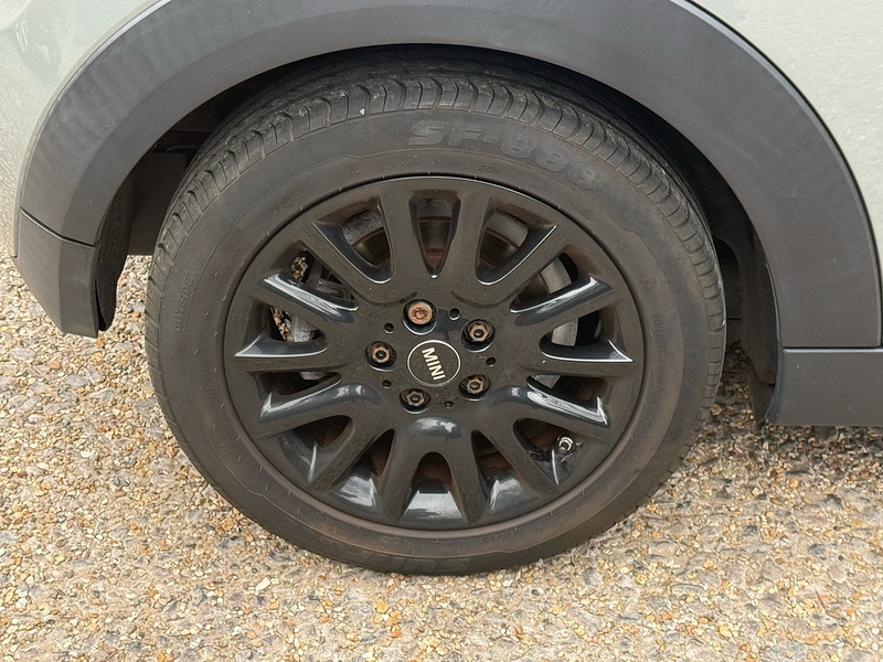 MINI Hatch 1.5 Cooper Classic Hatchback 3dr Petrol Manual Euro 6 (s/s) (136 ps) - U10003958