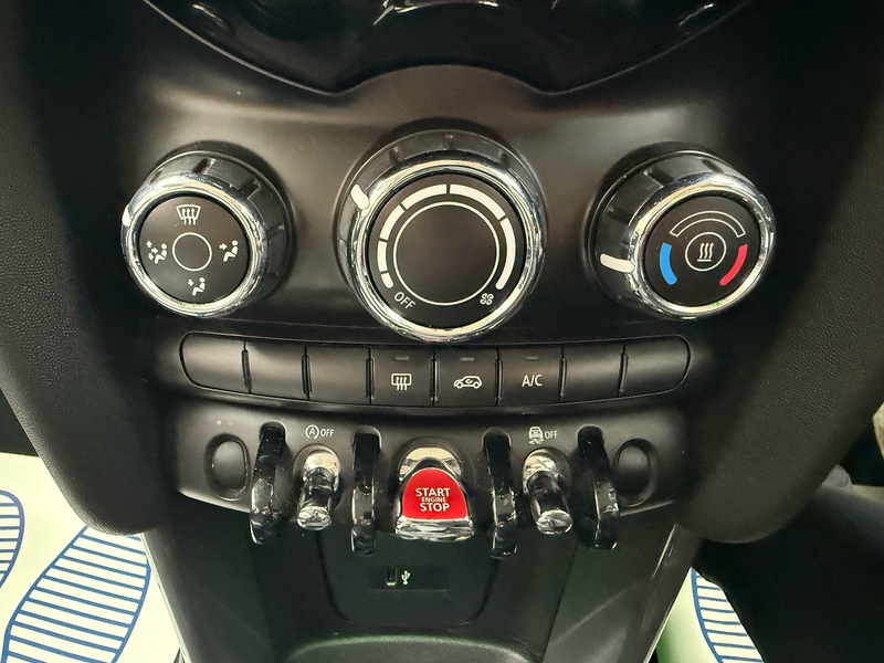 MINI Hatch 1.5 Cooper Classic Hatchback 3dr Petrol Manual Euro 6 (s/s) (136 ps) - U10003958