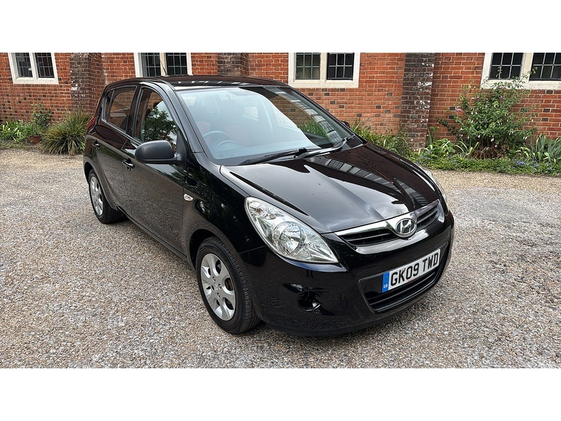 Hyundai i20 1.4 Comfort Hatchback 5dr Petrol Manual Euro 4 (99 bhp) - U10003966