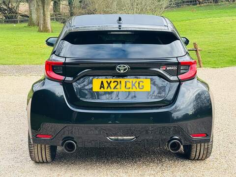 Toyota Yaris 1.6T GR Convenience AWD Euro 6 3dr - U10003969