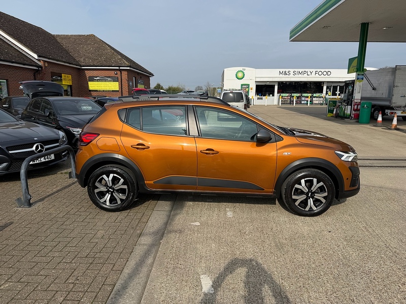 Dacia Sandero Stepway 1.0 TCe Journey Hatchback 5dr Petrol Manual Euro 6 (s/s) (90 ps) - U10003970