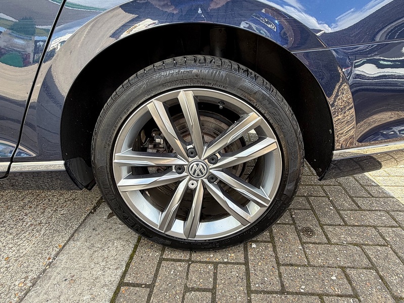 Volkswagen Passat 2.0 TDI GT Estate 5dr Diesel DSG Euro 6 (s/s) (150 ps) - U10003971