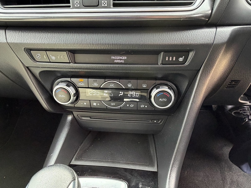 Mazda Mazda3 2.0 SKYACTIV-G Sport Nav Hatchback 5dr Petrol Auto Euro 5 (s/s) (120 ps) - U10003973