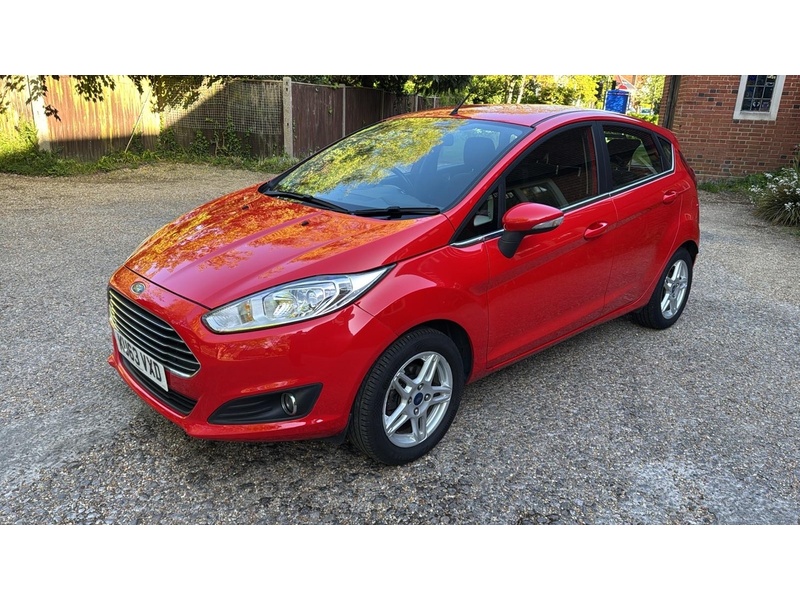 Ford Fiesta 1.25 Zetec Hatchback 5dr Petrol Manual Euro 5 (82 ps) - U10003975
