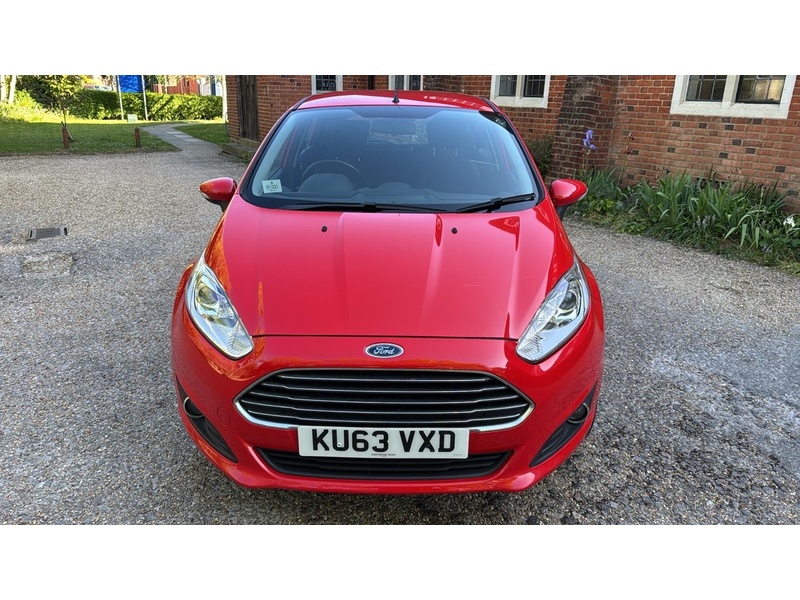 Ford Fiesta 1.25 Zetec Hatchback 5dr Petrol Manual Euro 5 (82 ps) - U10003975