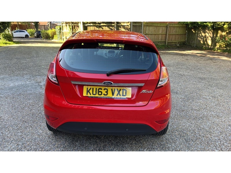 Ford Fiesta 1.25 Zetec Hatchback 5dr Petrol Manual Euro 5 (82 ps) - U10003975