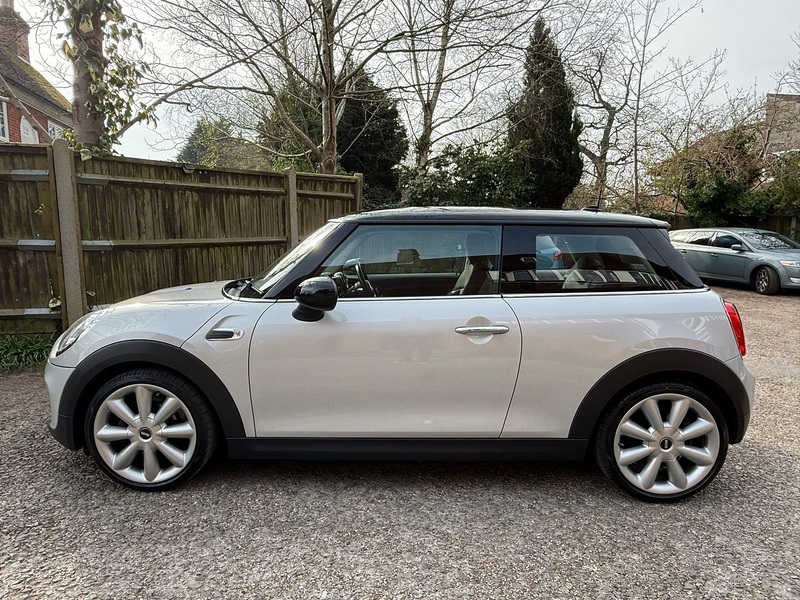 MINI Hatch 1.5 Cooper Euro 6 (s/s) 3dr - U10003977