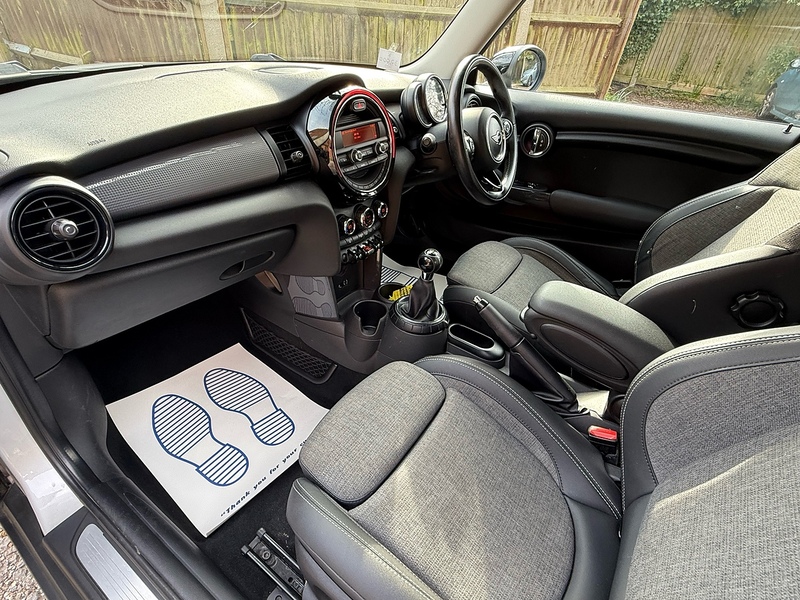 MINI Hatch 1.5 Cooper Euro 6 (s/s) 3dr - U10003977