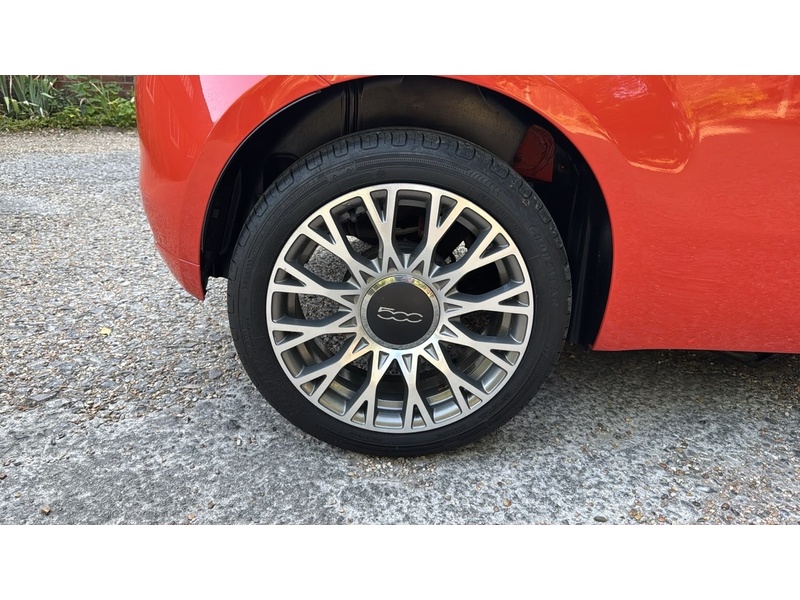 Fiat 500C 1.2 Anniversario Convertible 2dr Petrol Manual Euro 6 (s/s) (69 bhp) - U10003978
