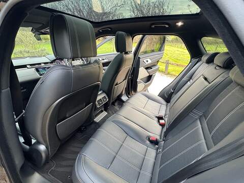Land Rover Range Rover Velar 3.0 D300 R-Dynamic HSE Auto 4WD Euro 6 (s/s) 5dr - U10003979