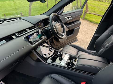 Land Rover Range Rover Velar 3.0 D300 R-Dynamic HSE Auto 4WD Euro 6 (s/s) 5dr - U10003979