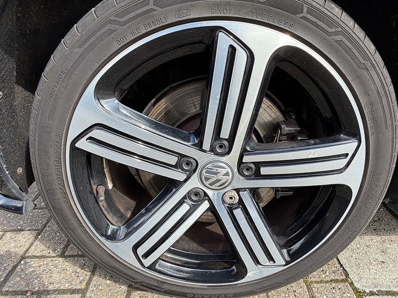 Volkswagen Golf 2.0 TSI R DSG 4Motion Euro 6 (s/s) 5dr - U10003983