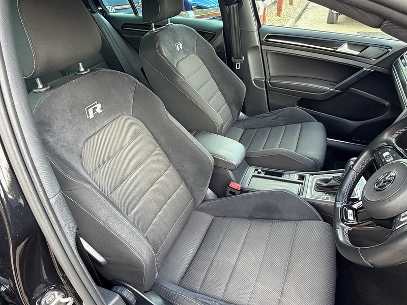 Volkswagen Golf 2.0 TSI R DSG 4Motion Euro 6 (s/s) 5dr - U10003983