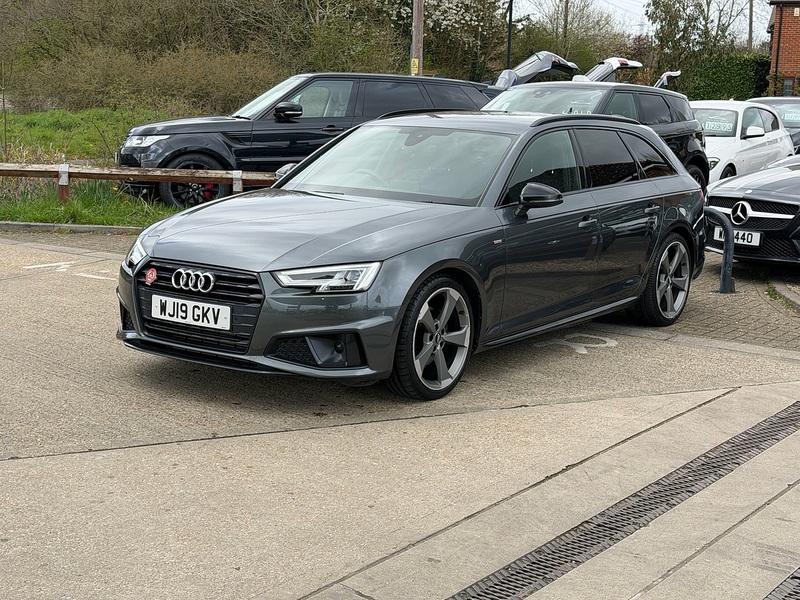 Audi A4 Avant 2.0 TFSI 40 Black Edition S Tronic Euro 6 (s/s) 5dr - U10003985