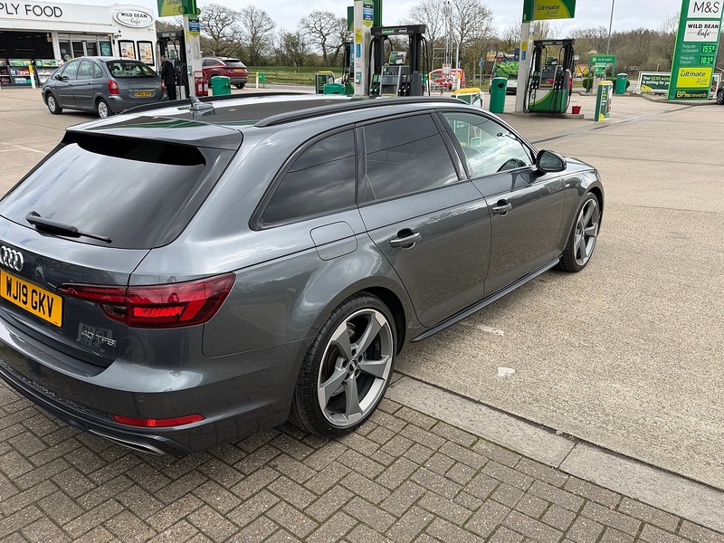 Audi A4 Avant 2.0 TFSI 40 Black Edition S Tronic Euro 6 (s/s) 5dr - U10003985