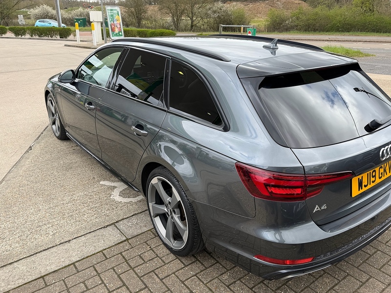 Audi A4 Avant 2.0 TFSI 40 Black Edition S Tronic Euro 6 (s/s) 5dr - U10003985
