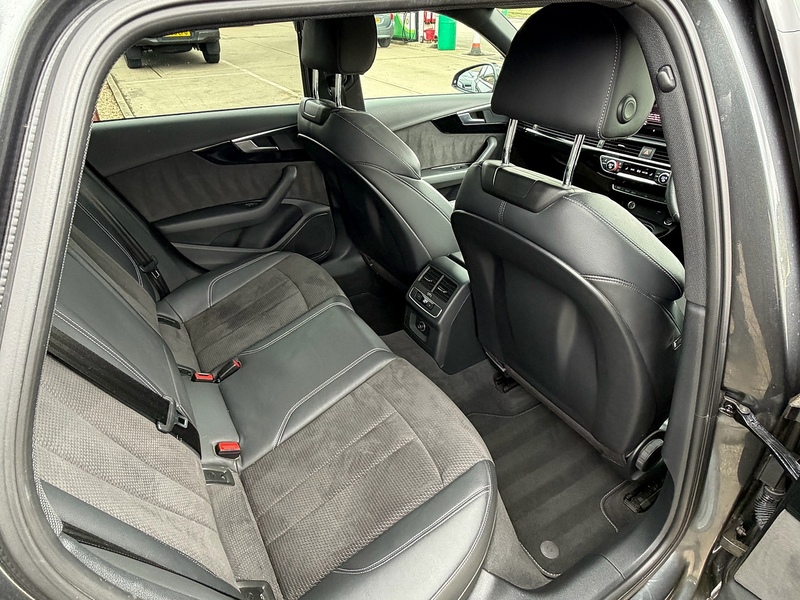 Audi A4 Avant 2.0 TFSI 40 Black Edition S Tronic Euro 6 (s/s) 5dr - U10003985