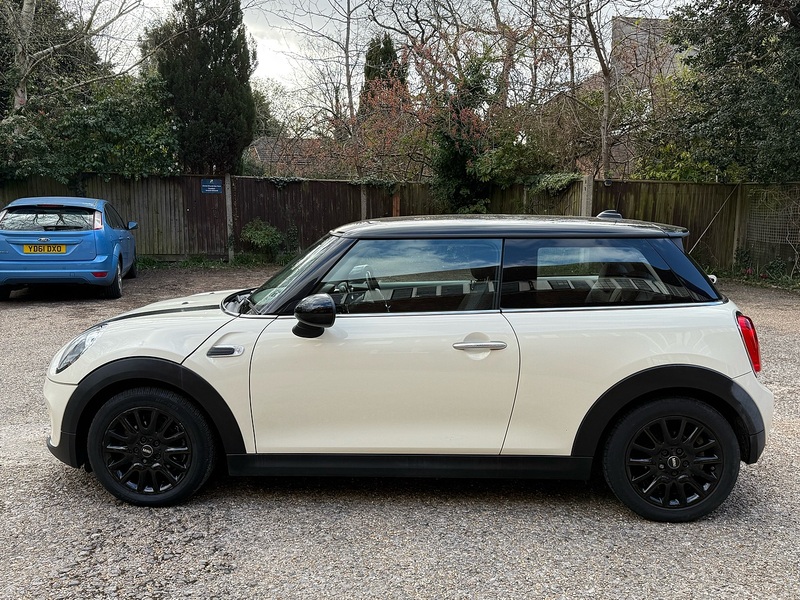 MINI Hatch 1.5 Cooper Hatchback 3dr Petrol Manual Euro 6 (s/s) (136 ps) - U10003988