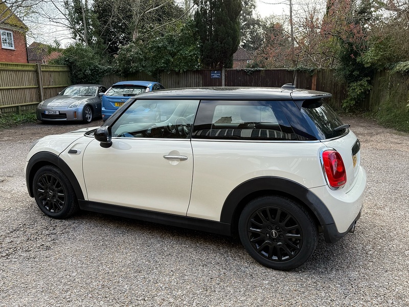 MINI Hatch 1.5 Cooper Hatchback 3dr Petrol Manual Euro 6 (s/s) (136 ps) - U10003988