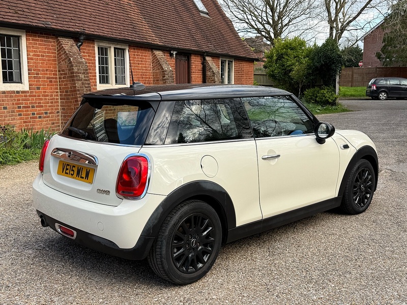 MINI Hatch 1.5 Cooper Hatchback 3dr Petrol Manual Euro 6 (s/s) (136 ps) - U10003988