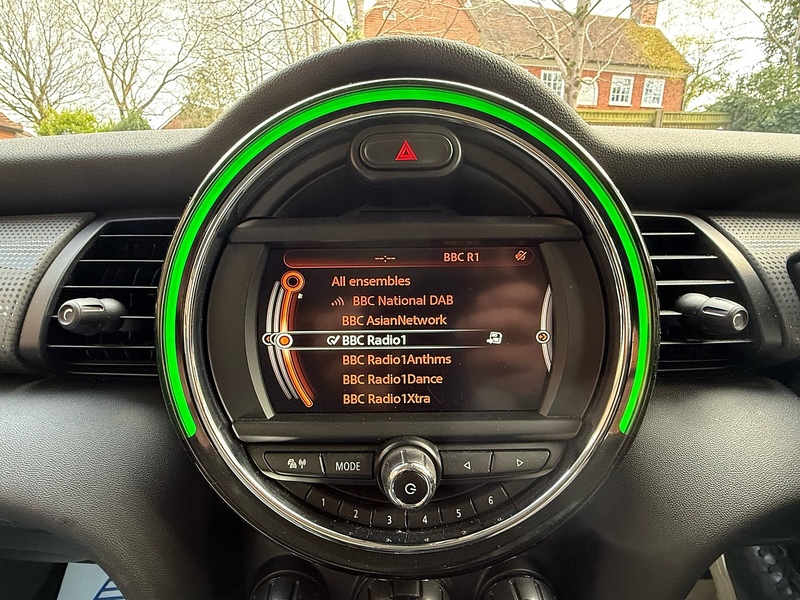 MINI Hatch 1.5 Cooper Hatchback 3dr Petrol Manual Euro 6 (s/s) (136 ps) - U10003988