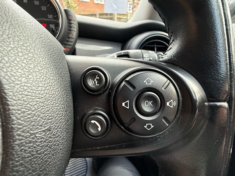 MINI Hatch 1.5 Cooper Hatchback 3dr Petrol Manual Euro 6 (s/s) (136 ps) - U10003988