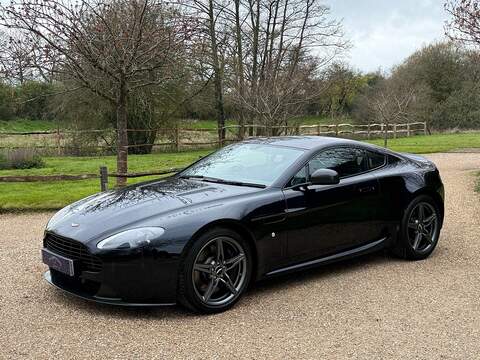 Aston Martin Vantage 4.7 V8 Coupe 2dr Petrol Sportshift II Euro 6 (420 bhp) - U10003989