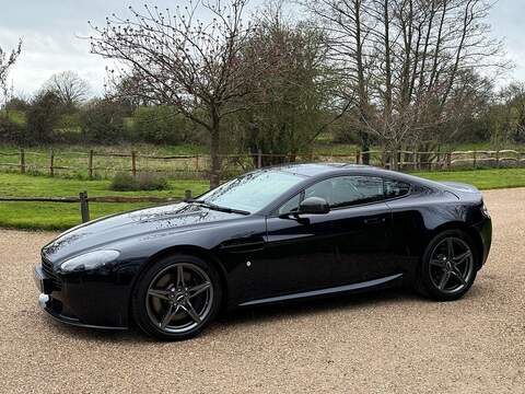 Aston Martin Vantage 4.7 V8 Coupe 2dr Petrol Sportshift II Euro 6 (420 bhp) - U10003989