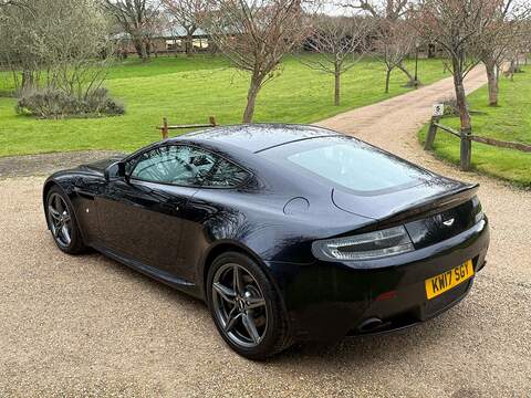 Aston Martin Vantage 4.7 V8 Coupe 2dr Petrol Sportshift II Euro 6 (420 bhp) - U10003989
