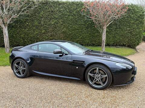 Aston Martin Vantage 4.7 V8 Coupe 2dr Petrol Sportshift II Euro 6 (420 bhp) - U10003989