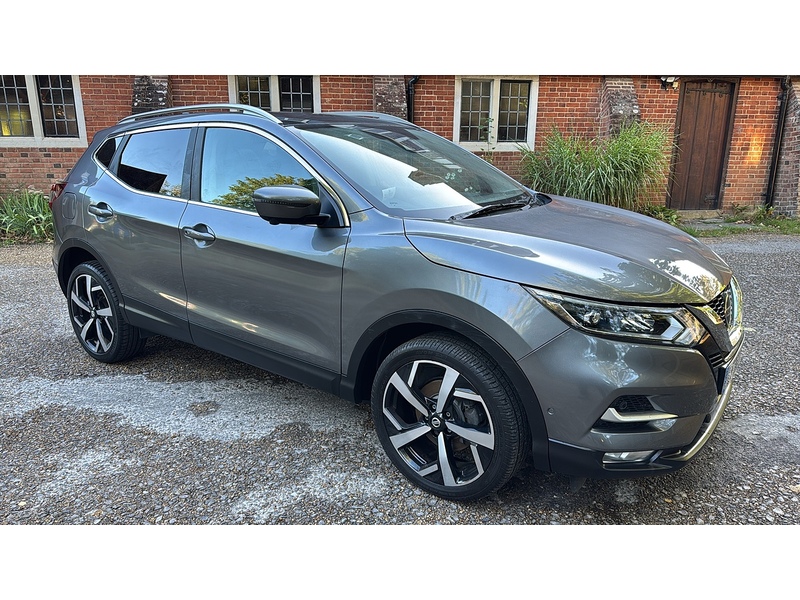 Nissan Qashqai 1.3 DIG-T Tekna SUV 5dr Petrol Manual Euro 6 (s/s) (140 ps) - U10003992