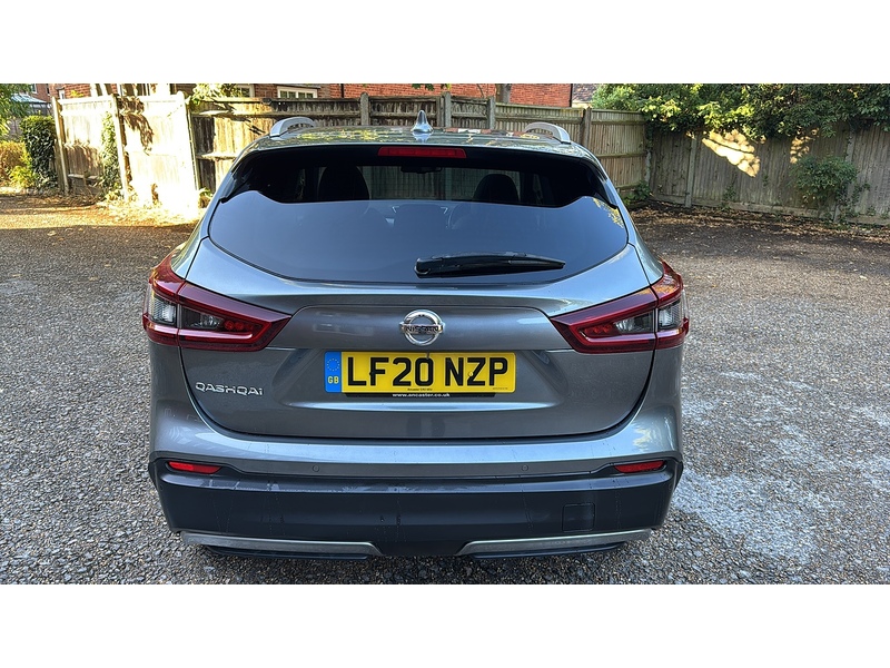 Nissan Qashqai 1.3 DIG-T Tekna SUV 5dr Petrol Manual Euro 6 (s/s) (140 ps) - U10003992